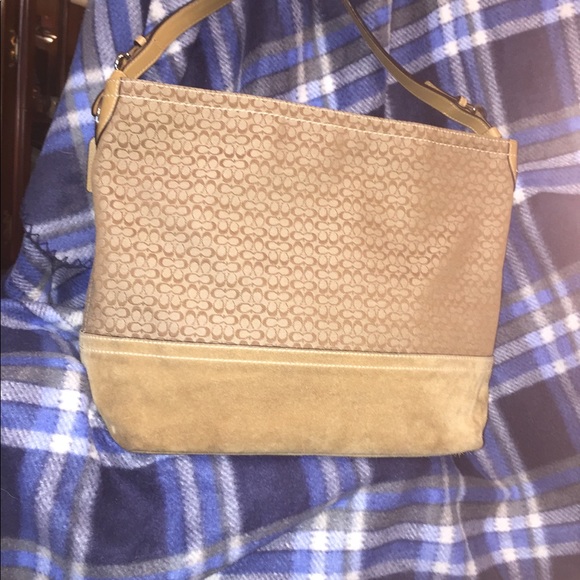 Coach Jacquard Signature tote / PRICE is FIRM - Picture 2 of 8